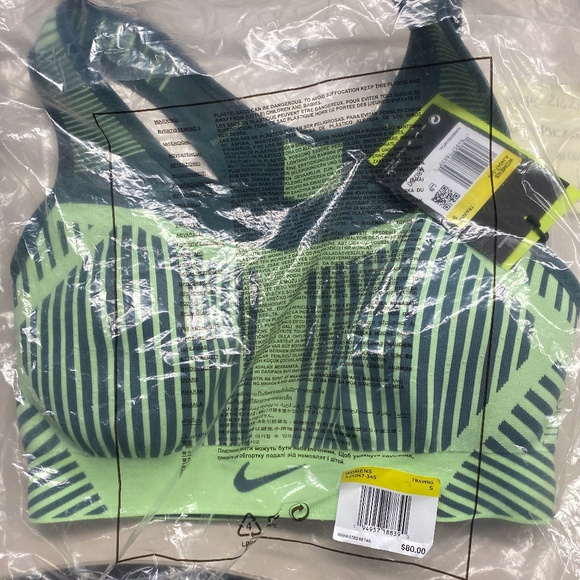 NEW Nike Fenim Flyknit Sports Bra- Small